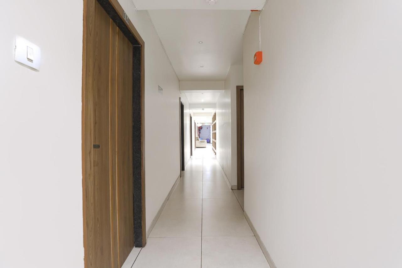 Fabhotel Bharosa Inn Ahmedabad Exterior photo