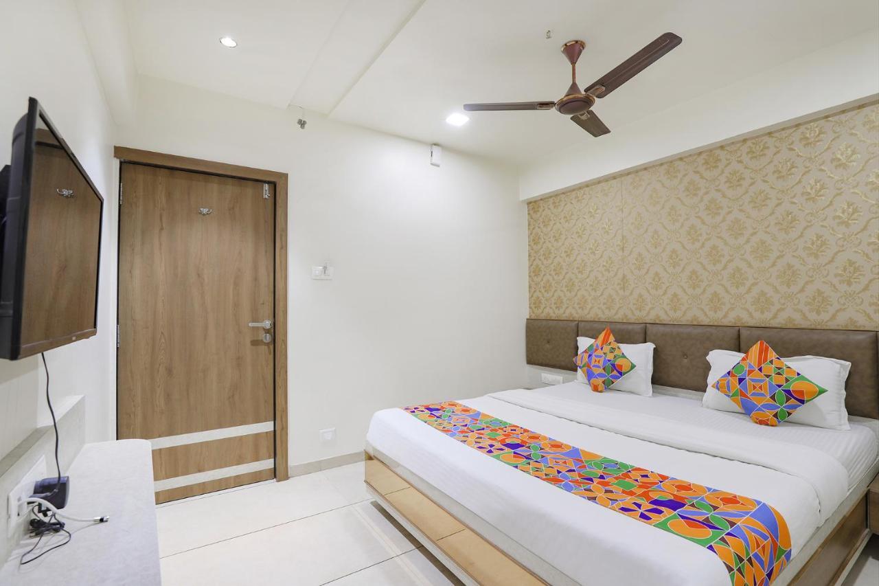 Fabhotel Bharosa Inn Ahmedabad Exterior photo